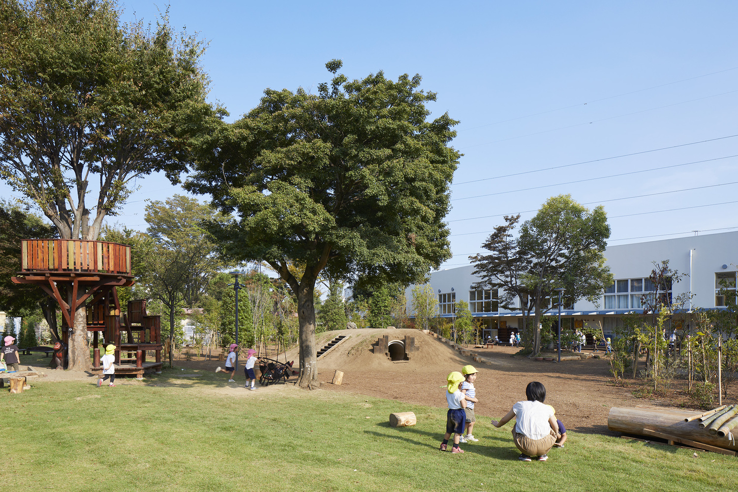 幼兒園室外環(huán)境設(shè)計要遵循哪些原則？